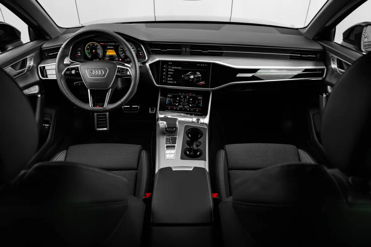 50 TFSI e quattro S edition Competition 299PK | 360 camera | Soft Close | Elek. stoelen incl geheugen | Head-up Display | Stoelverw. voor en achter |