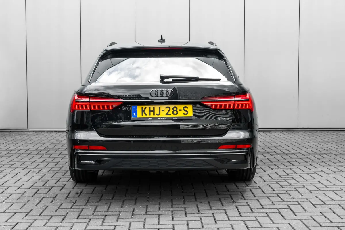 50 TFSI e quattro S edition Competition 299PK | 360 camera | Soft Close | Elek. stoelen incl geheugen | Head-up Display | Stoelverw. voor en achter |