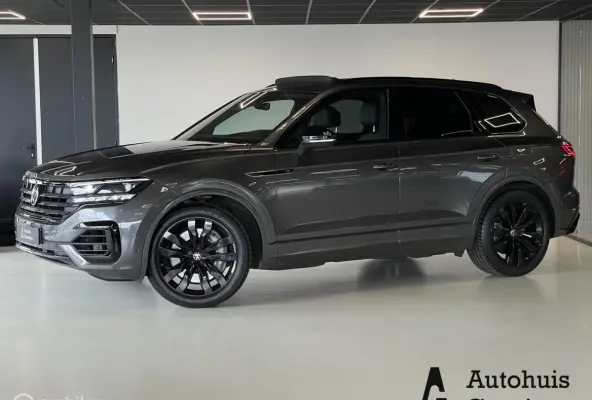 3.0 TSI Hybrid R-Line | Pano | Luchtvering | Head-Up | Trekhaak