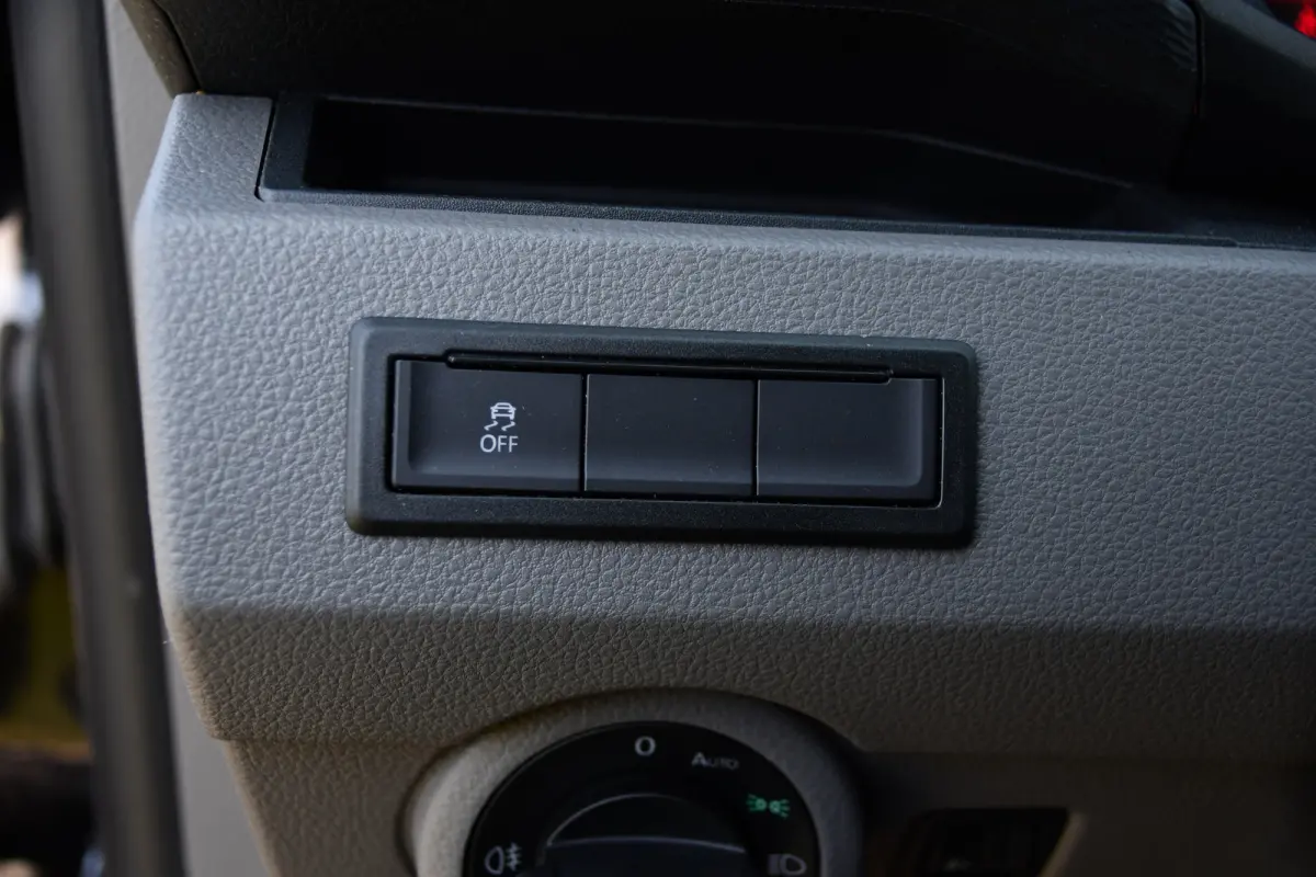 2.0 TDI L1H1 30 Black Edition Cruise, Carplay, 150PK, Automaat, Standkachel, Stoelverwarming, Sensoren, Trekhaak