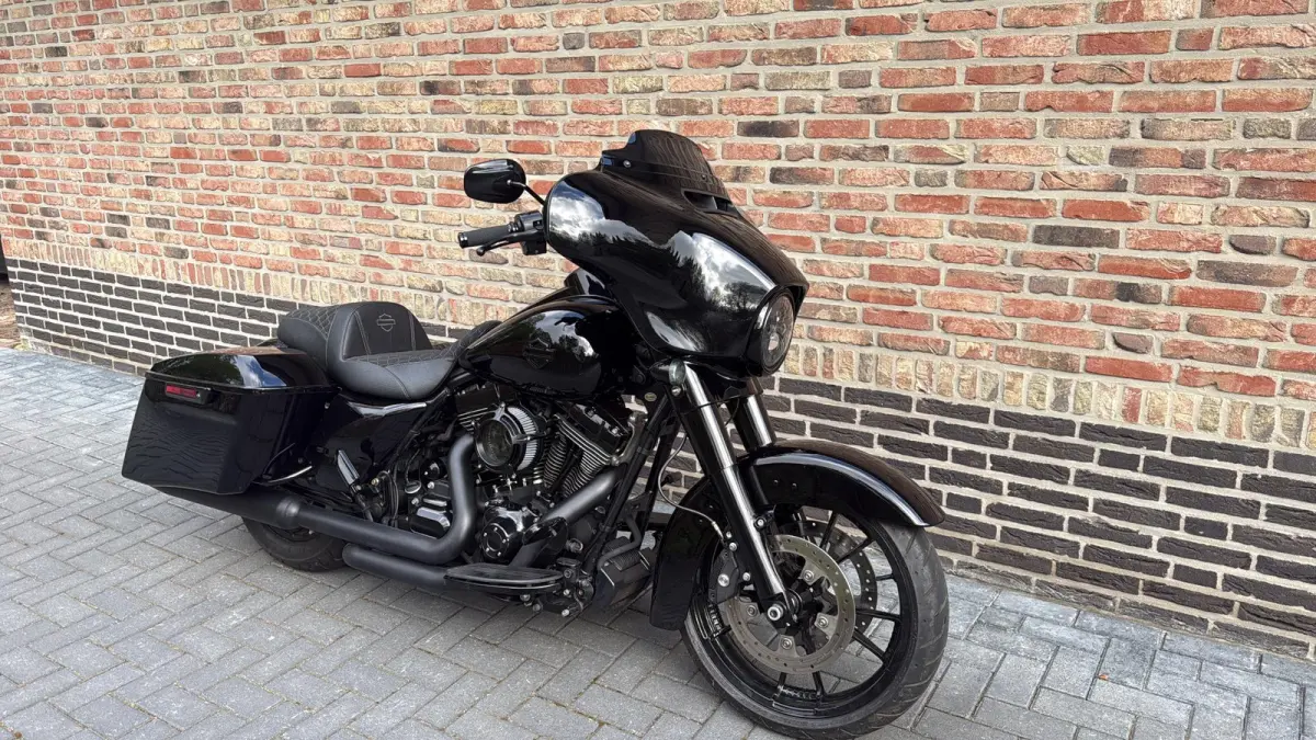 103 FLHXS Streetglide Special CVO