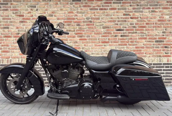 103 FLHXS Streetglide Special CVO