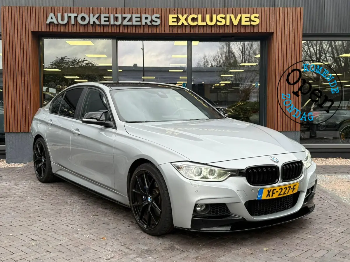 335i xDrive High Executive M-Pakket, Head-up, Akrapovic, Alcantara, Camera, etc etc