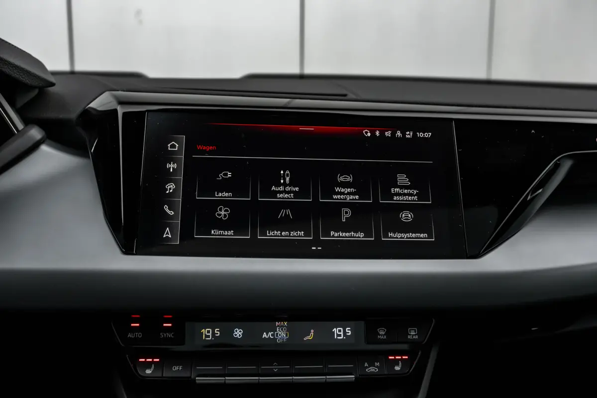 quattro 97 kWh 370 kW / 503 pk | Achterklep, automatisch bedienbaar | Audi sound system | Audi virtual cockpit