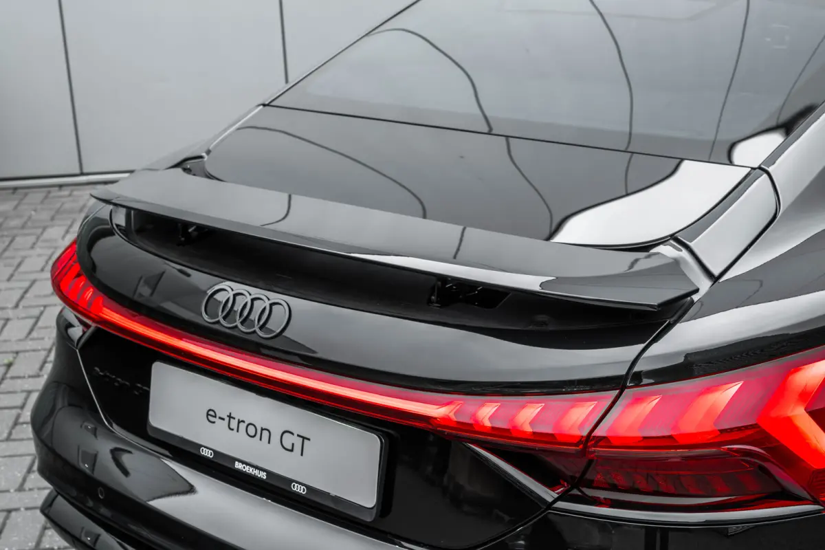 quattro 97 kWh 370 kW / 503 pk | Achterklep, automatisch bedienbaar | Audi sound system | Audi virtual cockpit
