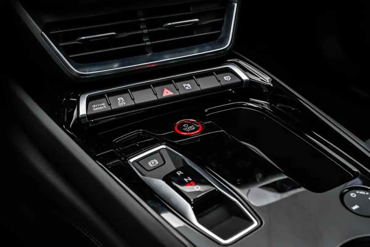 quattro 97 kWh 370 kW / 503 pk | Achterklep, automatisch bedienbaar | Audi sound system | Audi virtual cockpit