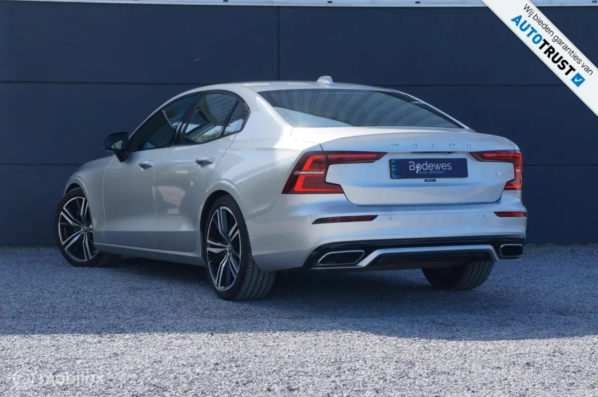 2.0 T4 R-Design Aut Navi Ad.Cruise Apple/Android !