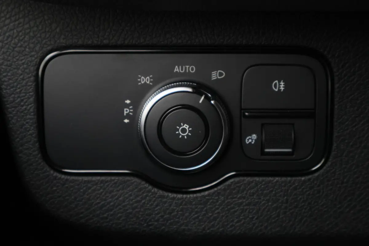 315 CDI L2H2 DC 6-Zits, Camera, Cruise, Apple Carplay, LED, Chauffersstoel, PDC, 18''