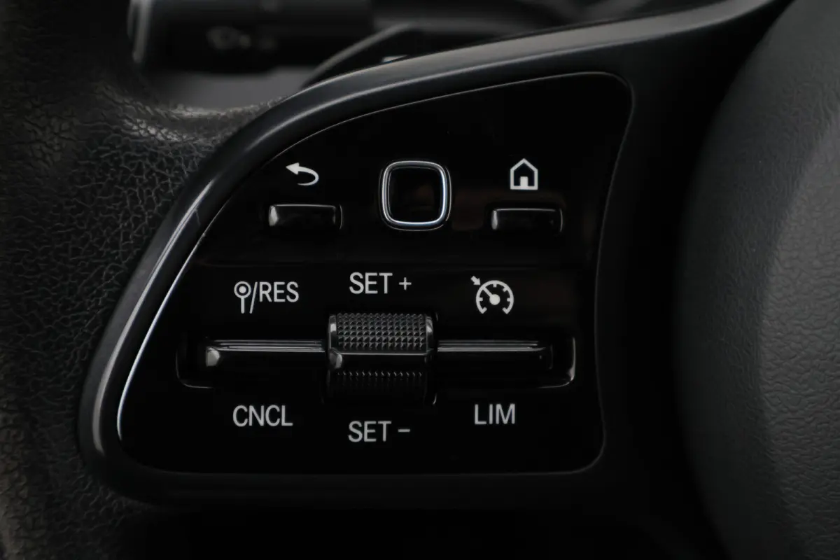 315 CDI L2H2 DC 6-Zits, Camera, Cruise, Apple Carplay, LED, Chauffersstoel, PDC, 18''