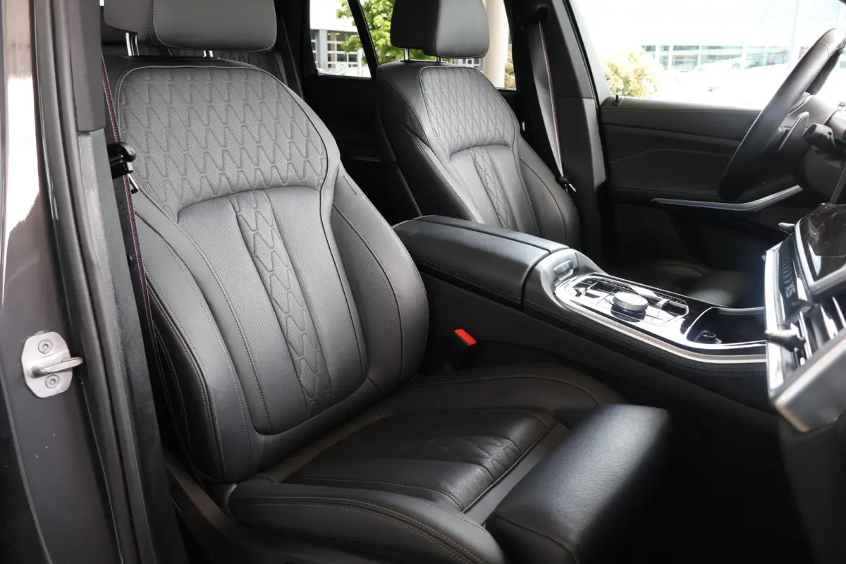 xDrive50e | SOH 100% | M Sportpakket Pro | Skylounge Panorama Dak | Driving Assistant Professional | Softclose