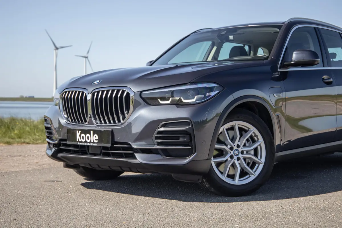 xDrive45e Executive CARPLAY / CAMERA / DEALER ONDERHOUDEN / ZWART LEER / TREKHAAK