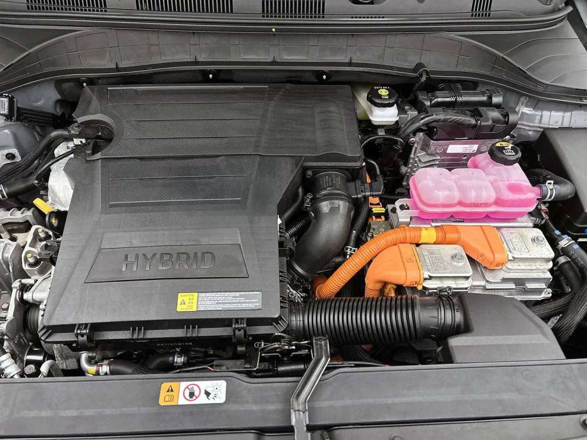 1.6 GDI HEV Fashion | ACHTERUITRIJCAMERA | NAVIGATIE | CLIMATE CONTROL | APPLE CARPLAY | ANDROID AUTO | PARKEERSENSOREN ACHTER | TREKHAAK |