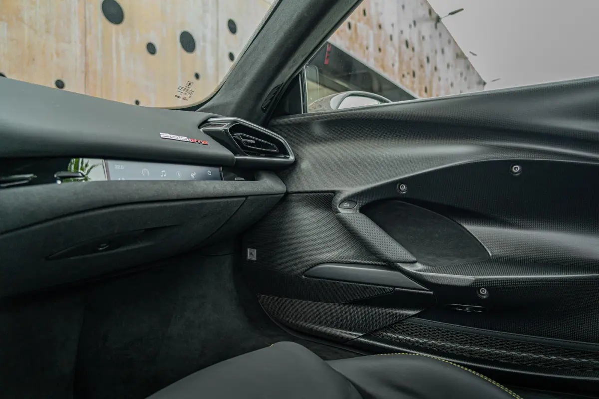 3.0 V6 N-LARGO | Assetto Fiorano | 1 OF 15 | Full Carbon | Painted Shields | CarPlay | Elec. Seats |