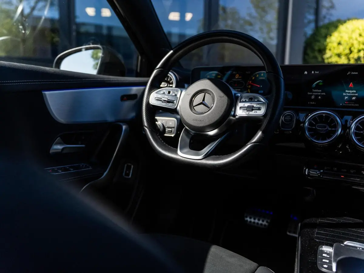 A250e AMG Line|PANO|SFEER|ACC|360°|18''
