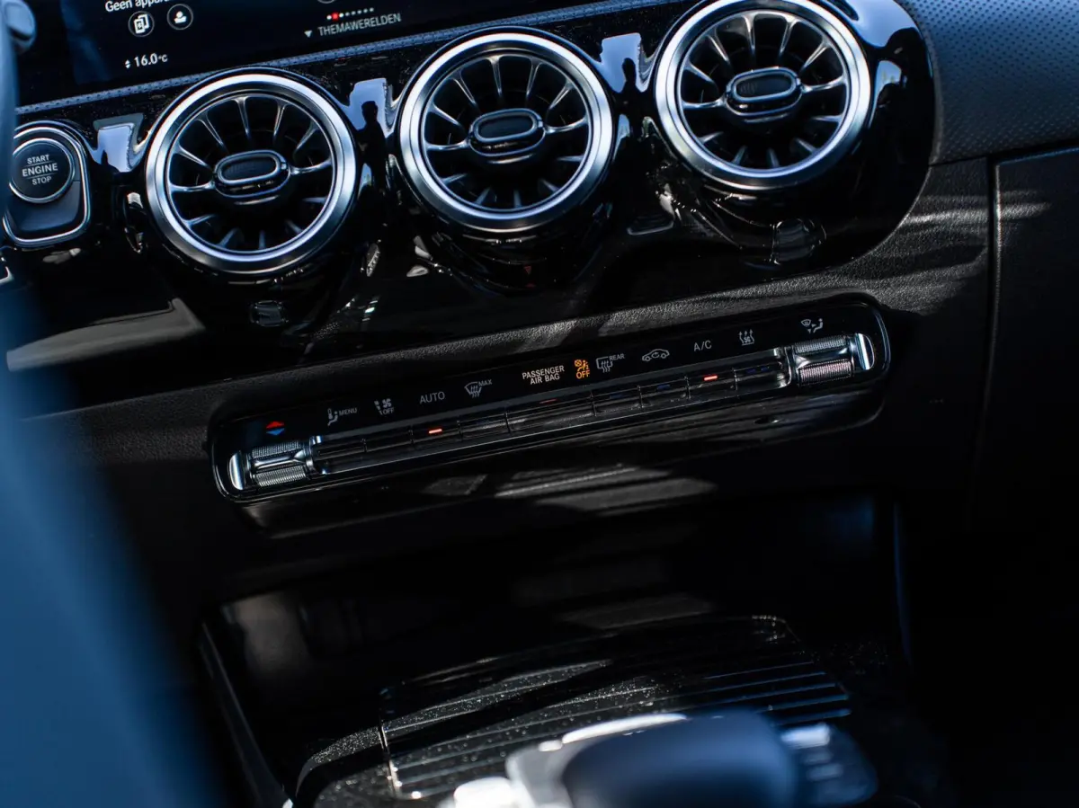 A250e AMG Line|PANO|SFEER|ACC|360°|18''