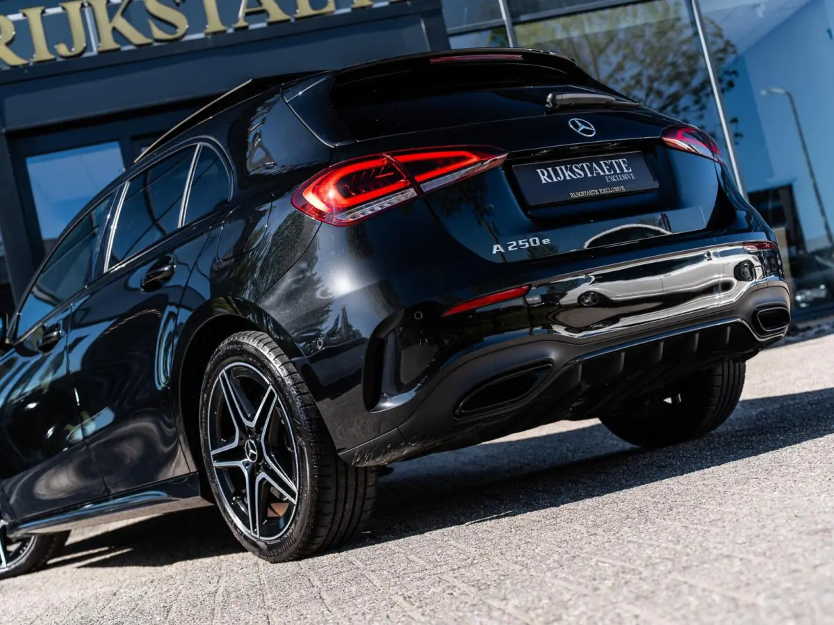 A250e AMG Line|PANO|SFEER|ACC|360°|18''