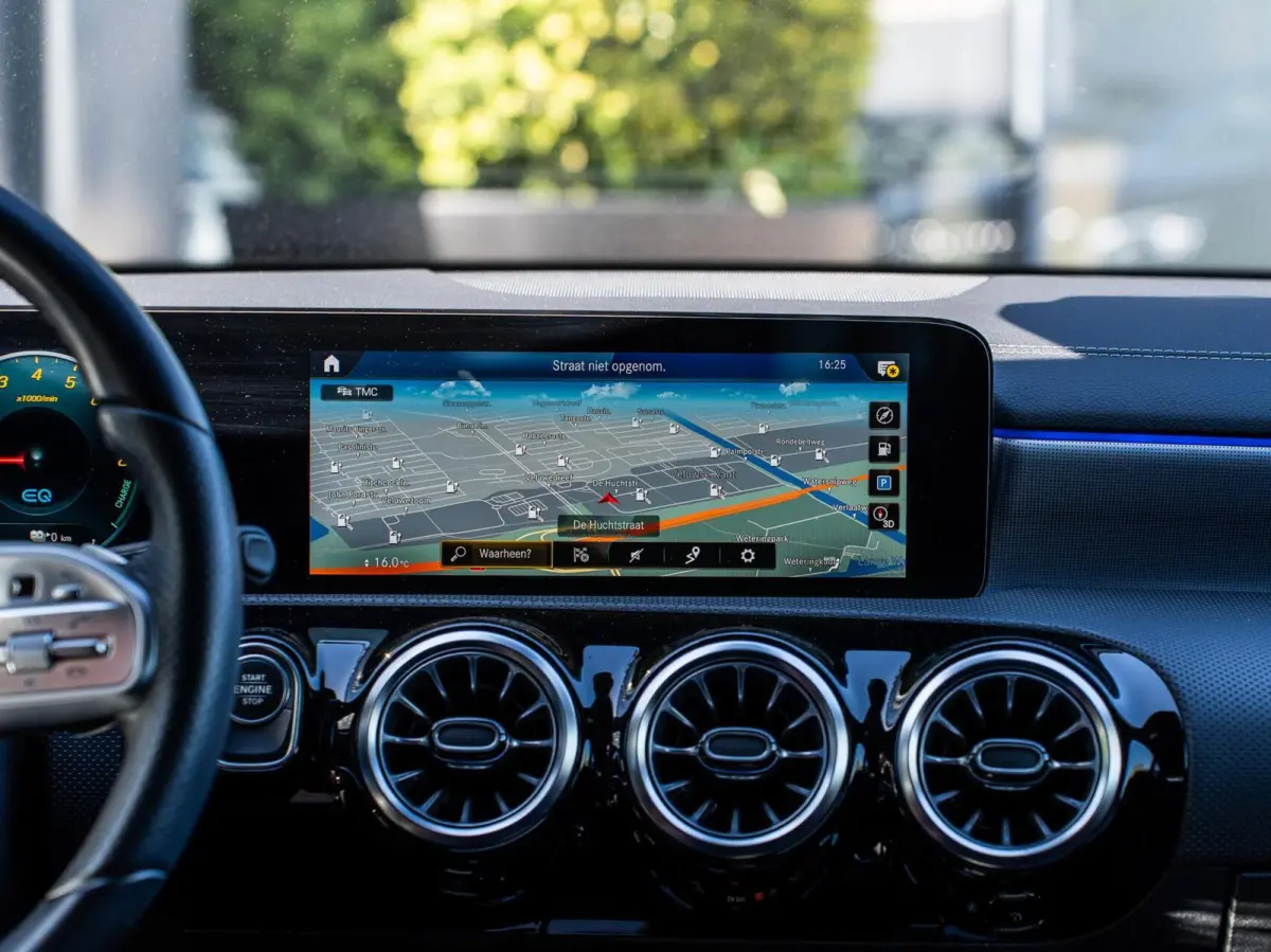 A250e AMG Line|PANO|SFEER|ACC|360°|18''