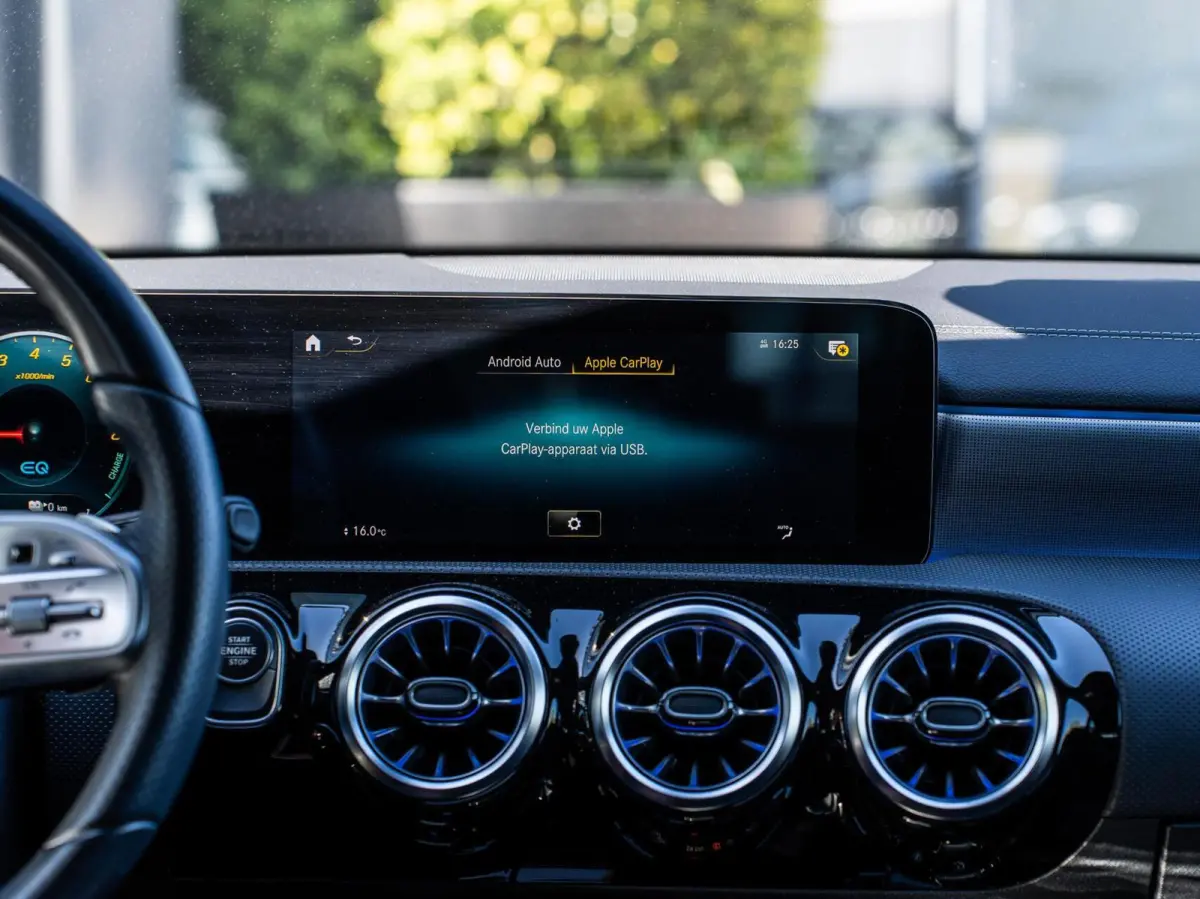 A250e AMG Line|PANO|SFEER|ACC|360°|18''