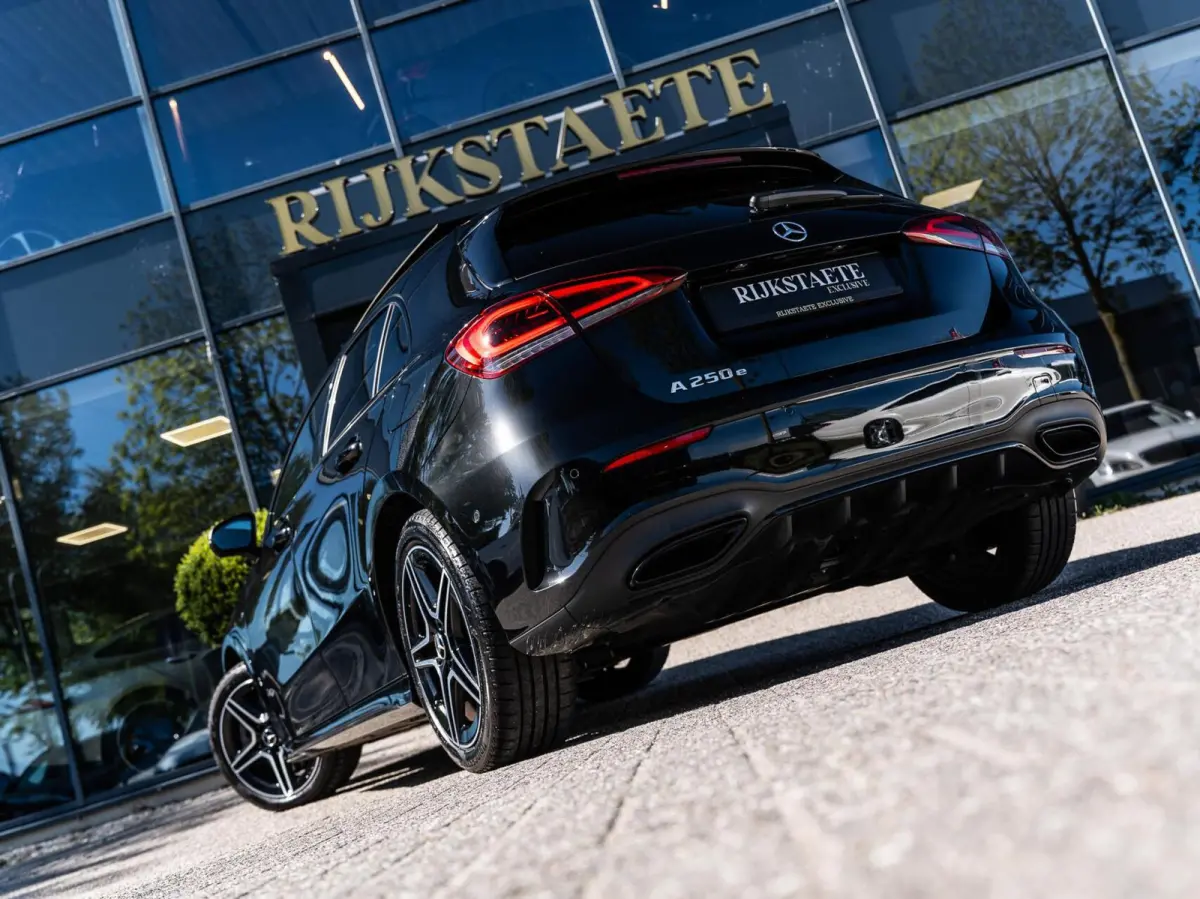 A250e AMG Line|PANO|SFEER|ACC|360°|18''