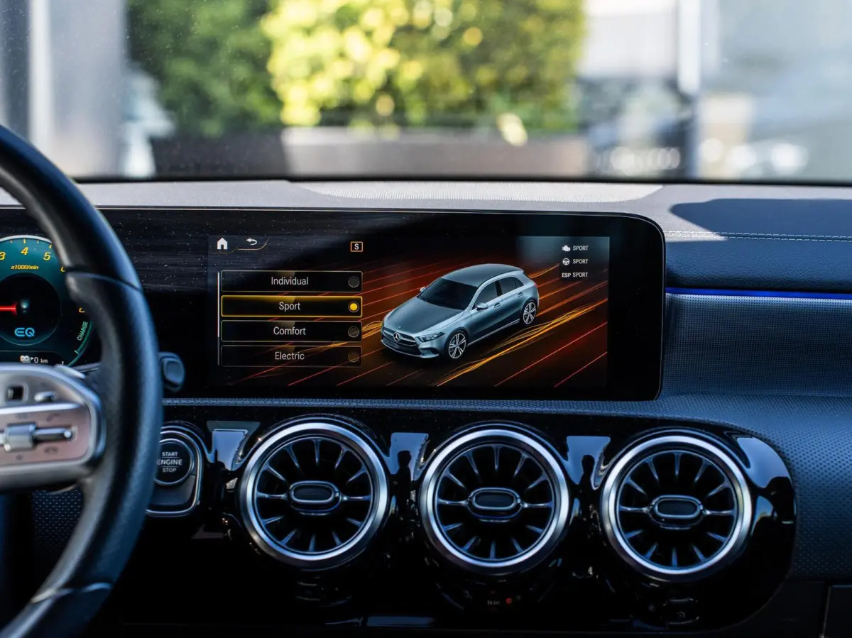 A250e AMG Line|PANO|SFEER|ACC|360°|18''