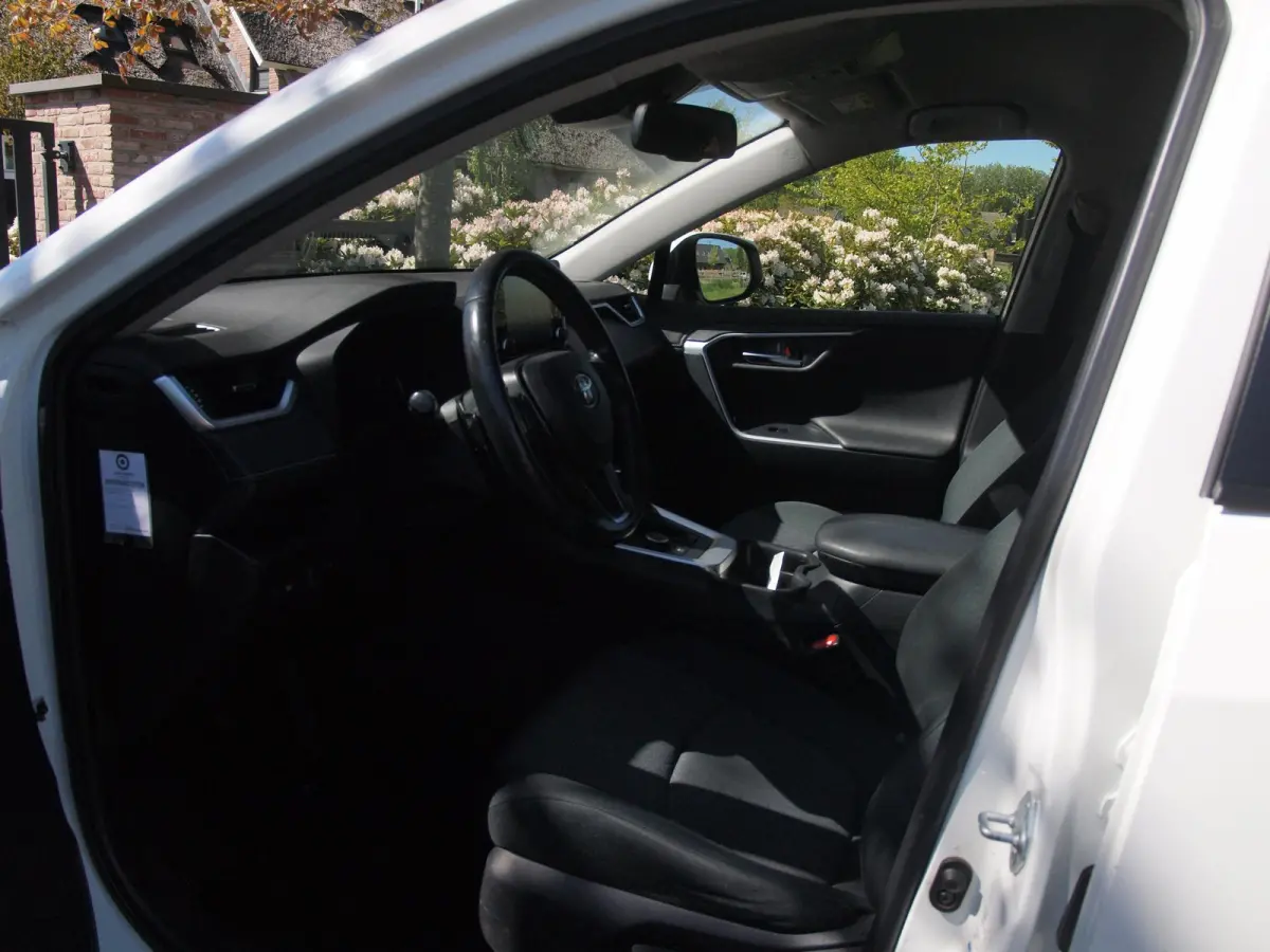 2.5 Hybrid AWD Active | Camera | Trekhaak 1650 trek gewicht | Apple Carplay | Navi | Cruise Control | NL-Auto |