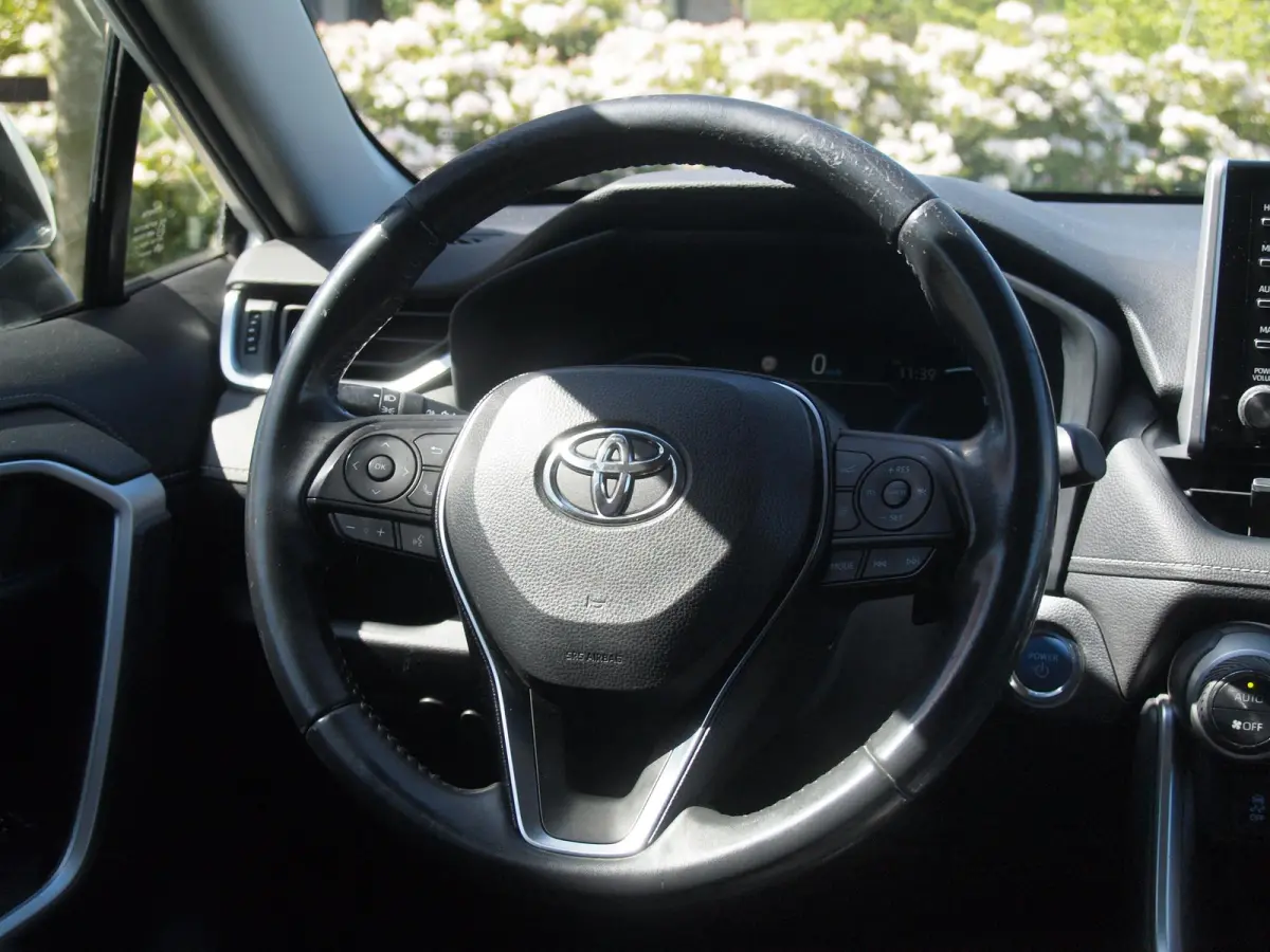 2.5 Hybrid AWD Active | Camera | Trekhaak 1650 trek gewicht | Apple Carplay | Navi | Cruise Control | NL-Auto |