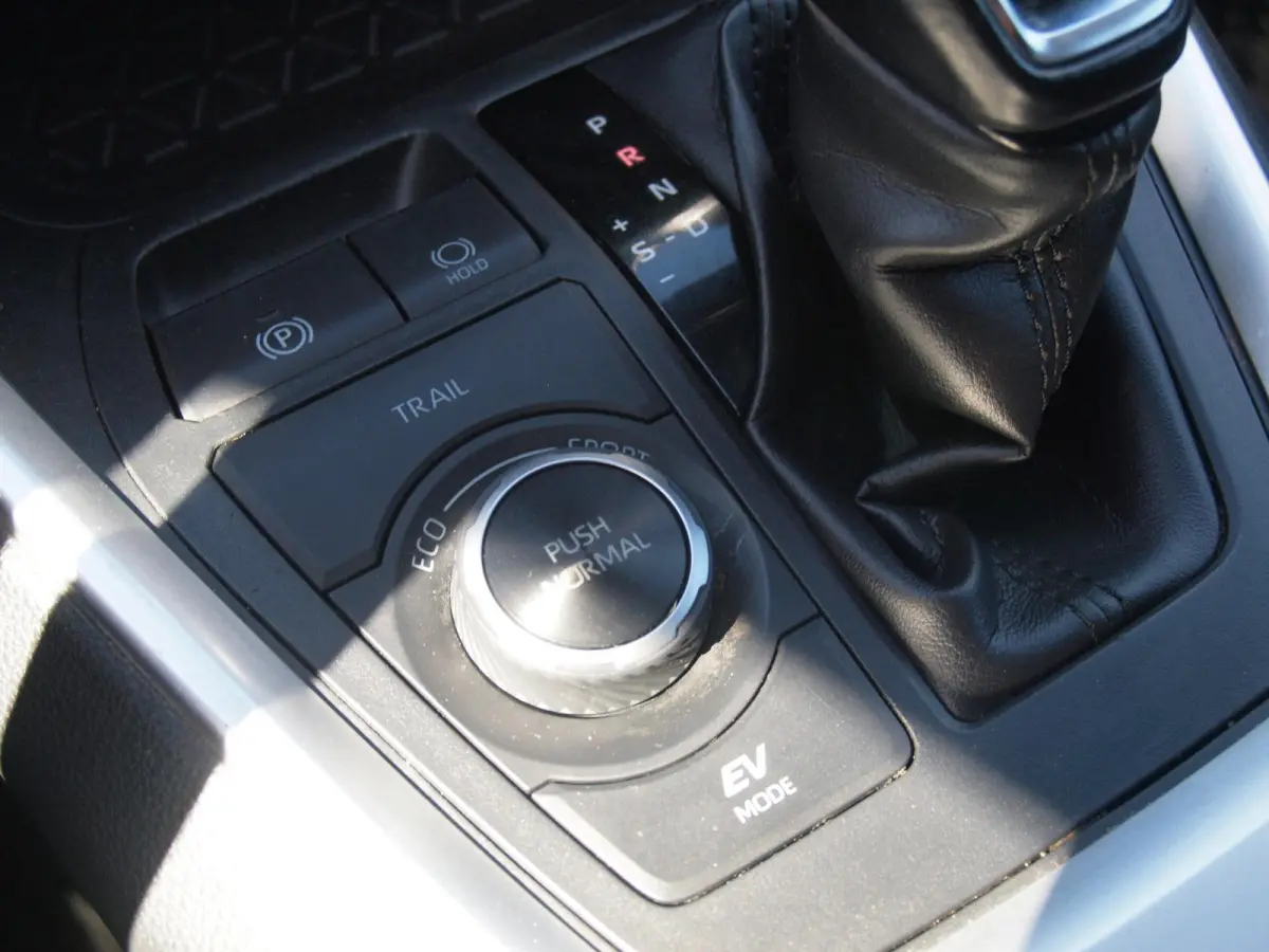 2.5 Hybrid AWD Active | Camera | Trekhaak 1650 trek gewicht | Apple Carplay | Navi | Cruise Control | NL-Auto |
