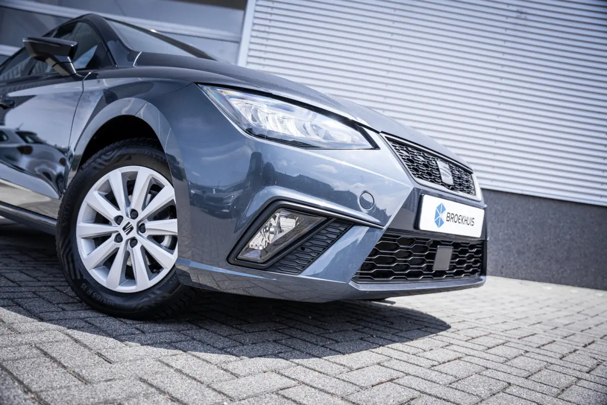 1.0 EcoTSI Style Plus | Automatisch dimmende binnenspiegel | Buitenspiegels elektrisch verstelbaar | Koplampverlichting LED