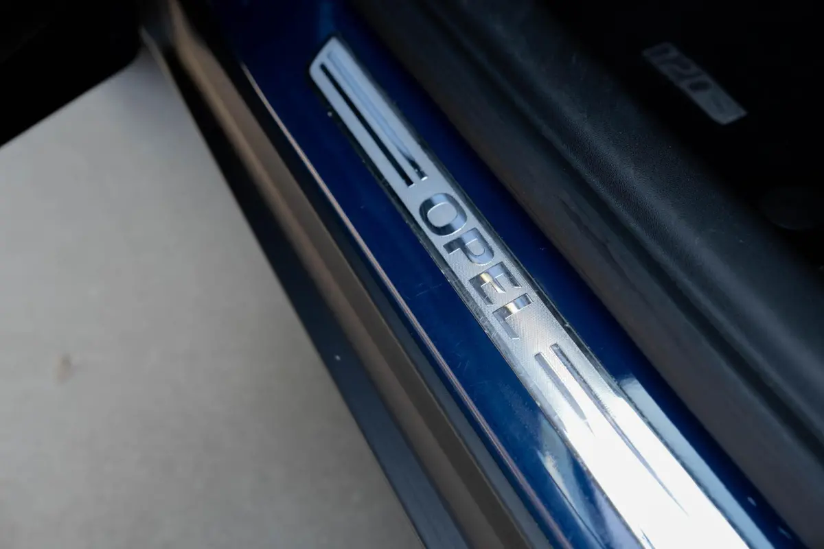 1.2 120 Jaar Edition | Cruise | Carplay | Airco | D-riem vervangen