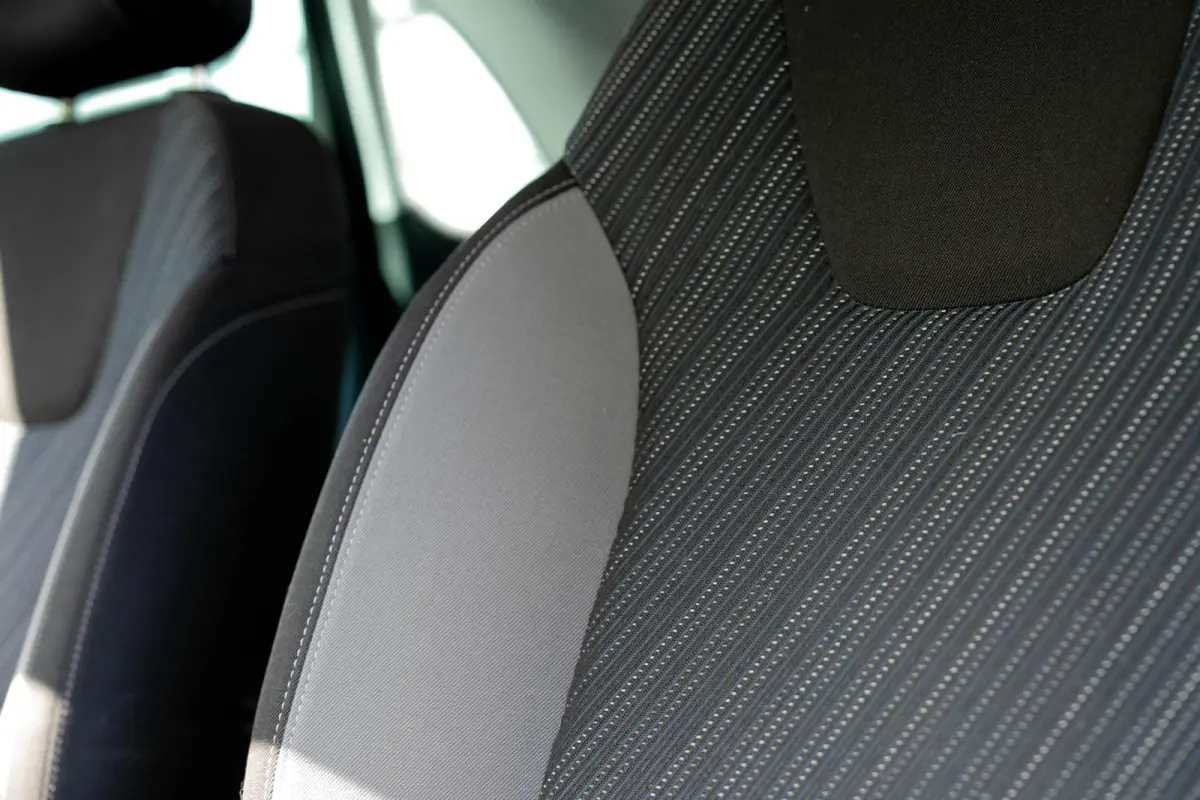 1.2 120 Jaar Edition | Cruise | Carplay | Airco | D-riem vervangen