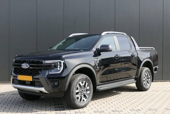 Wildtrak 2.3 PHEV 206 kW / 279 pk | 0.99% Financial Lease | 1-fase laadkabel mode 3 16A, 8 meter | 18" X 8 gegoten aluminium - type 2 | All-season tires