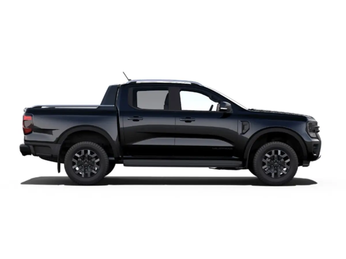 Wildtrak 2.3 PHEV 206 kW / 279 pk | 0.99% Financial Lease | 1-fase laadkabel mode 3 16A, 8 meter | 18" X 8 gegoten aluminium - type 2 | All-season tires