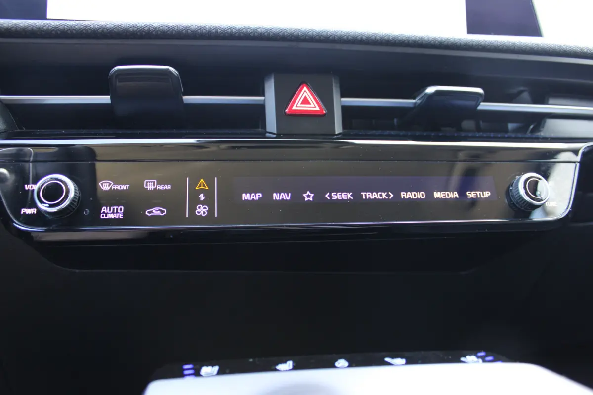 Plus 58 kWh | Achteruitrijcamera | DAB ontvanger | Keyless entry