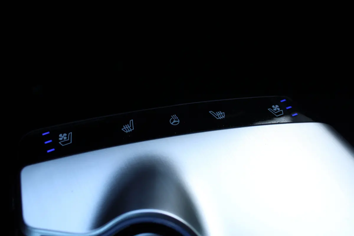 Plus 58 kWh | Achteruitrijcamera | DAB ontvanger | Keyless entry