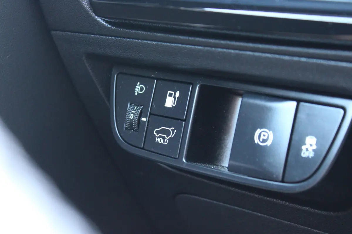 Plus 58 kWh | Achteruitrijcamera | DAB ontvanger | Keyless entry