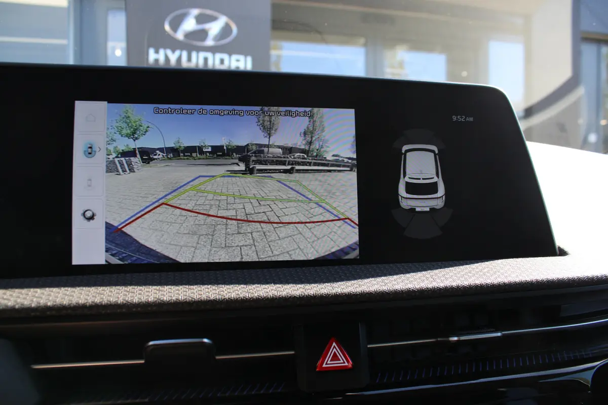 Plus 58 kWh | Achteruitrijcamera | DAB ontvanger | Keyless entry