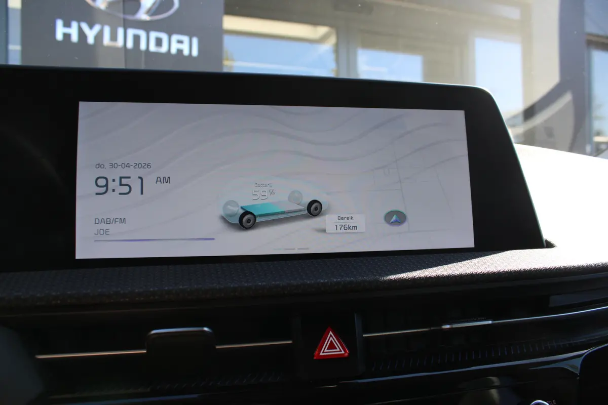 Plus 58 kWh | Achteruitrijcamera | DAB ontvanger | Keyless entry