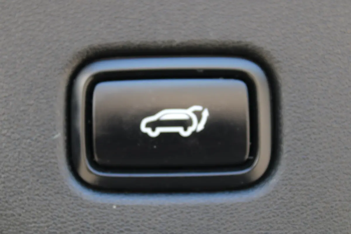 Plus 58 kWh | Achteruitrijcamera | DAB ontvanger | Keyless entry