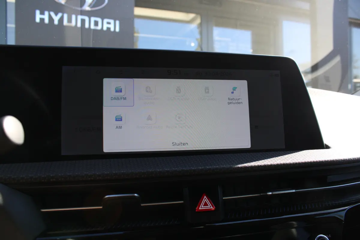 Plus 58 kWh | Achteruitrijcamera | DAB ontvanger | Keyless entry