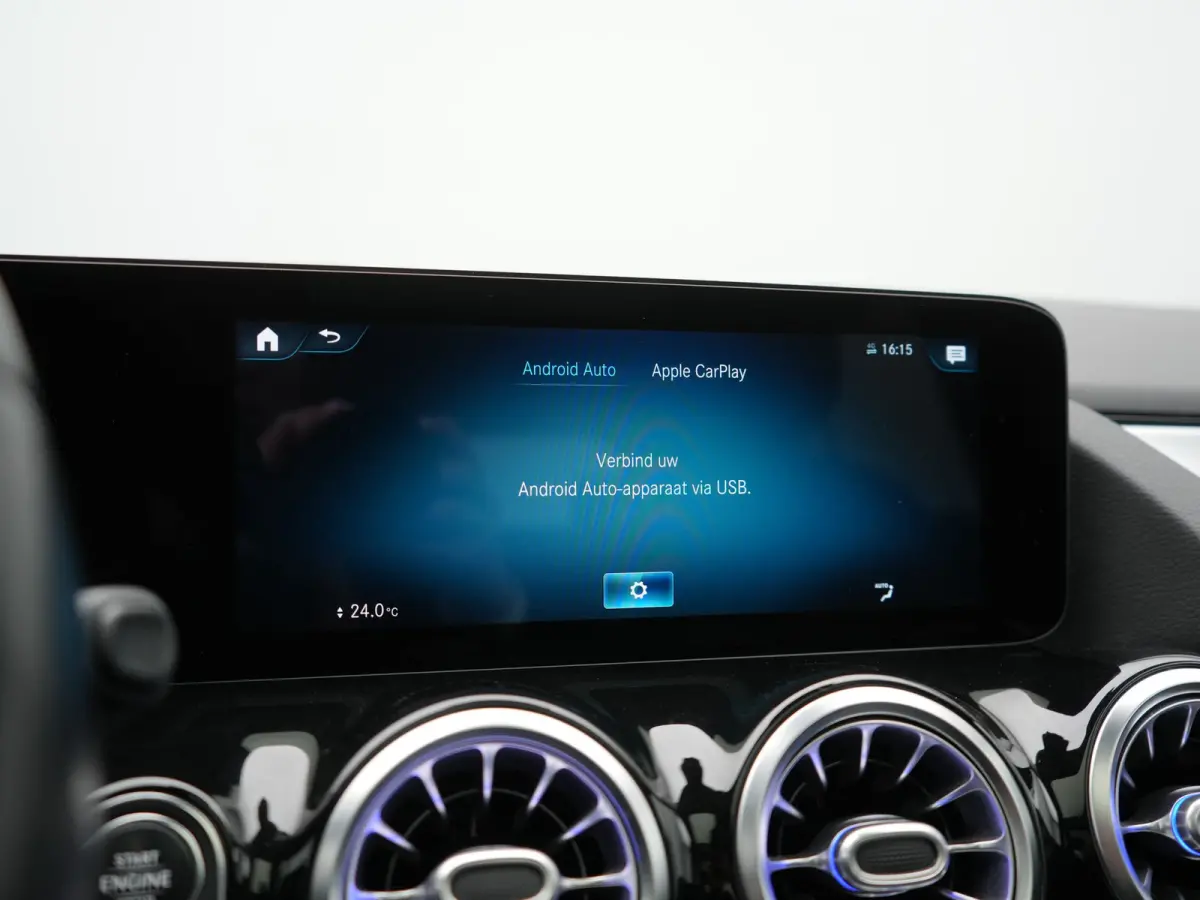 250 e Style PHEV 218pk Dealer O.H. | Panodak | Adaptive Cruise | 360 Camera | Sportstoelen Memory & Verwarmd | Sfeerverlichting | Blis | Keyless | Apple Carplay | Navigatie | DAB | Plug In H