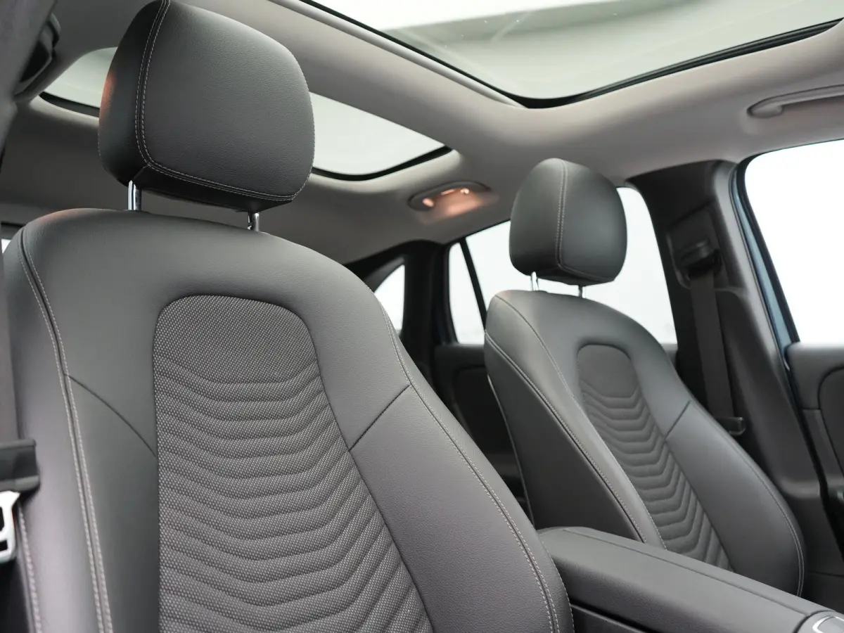 250 e Style PHEV 218pk Dealer O.H. | Panodak | Adaptive Cruise | 360 Camera | Sportstoelen Memory & Verwarmd | Sfeerverlichting | Blis | Keyless | Apple Carplay | Navigatie | DAB | Plug In H