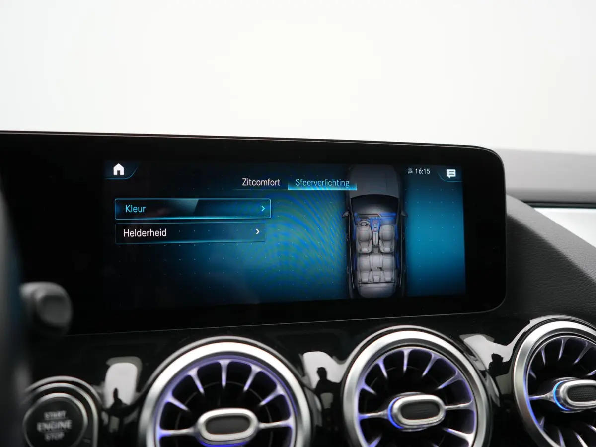 250 e Style PHEV 218pk Dealer O.H. | Panodak | Adaptive Cruise | 360 Camera | Sportstoelen Memory & Verwarmd | Sfeerverlichting | Blis | Keyless | Apple Carplay | Navigatie | DAB | Plug In H