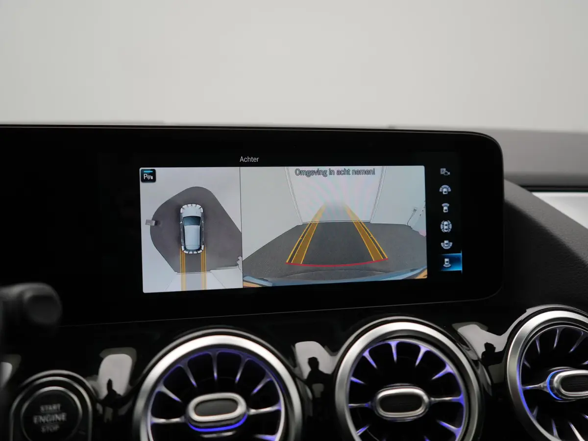 250 e Style PHEV 218pk Dealer O.H. | Panodak | Adaptive Cruise | 360 Camera | Sportstoelen Memory & Verwarmd | Sfeerverlichting | Blis | Keyless | Apple Carplay | Navigatie | DAB | Plug In H