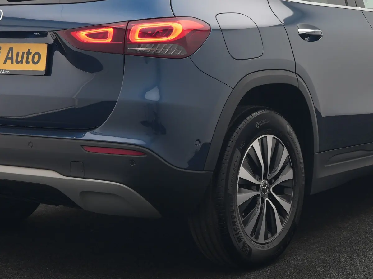 250 e Style PHEV 218pk Dealer O.H. | Panodak | Adaptive Cruise | 360 Camera | Sportstoelen Memory & Verwarmd | Sfeerverlichting | Blis | Keyless | Apple Carplay | Navigatie | DAB | Plug In H