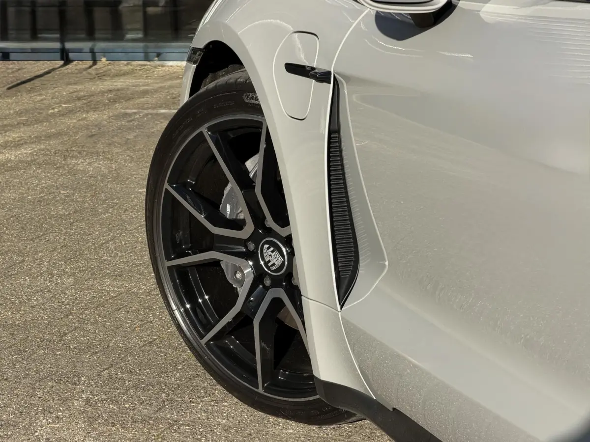 93kWh 476pk NL-auto / BTW / Porsche historie / zeer compleet