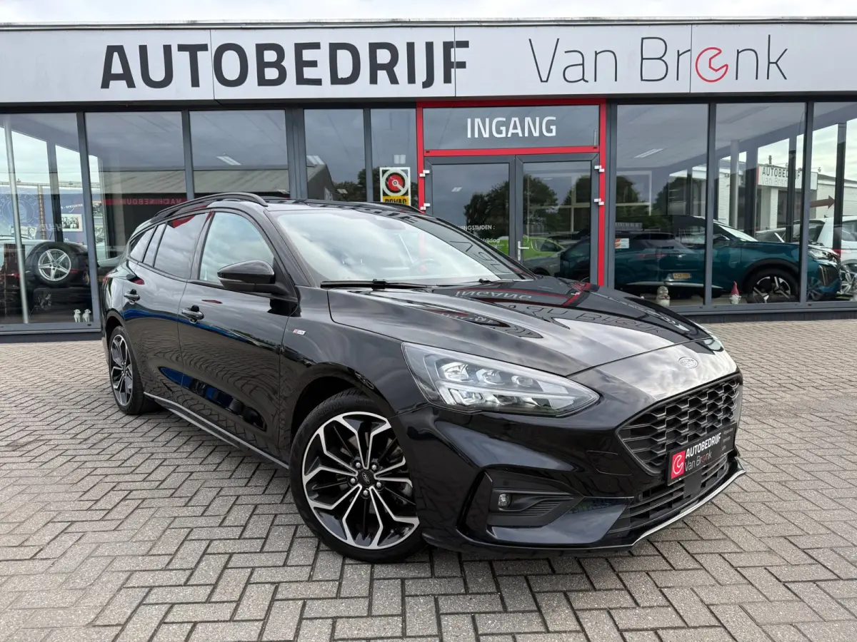 1.0 EcoBoost ST Line Business | Leder | LED