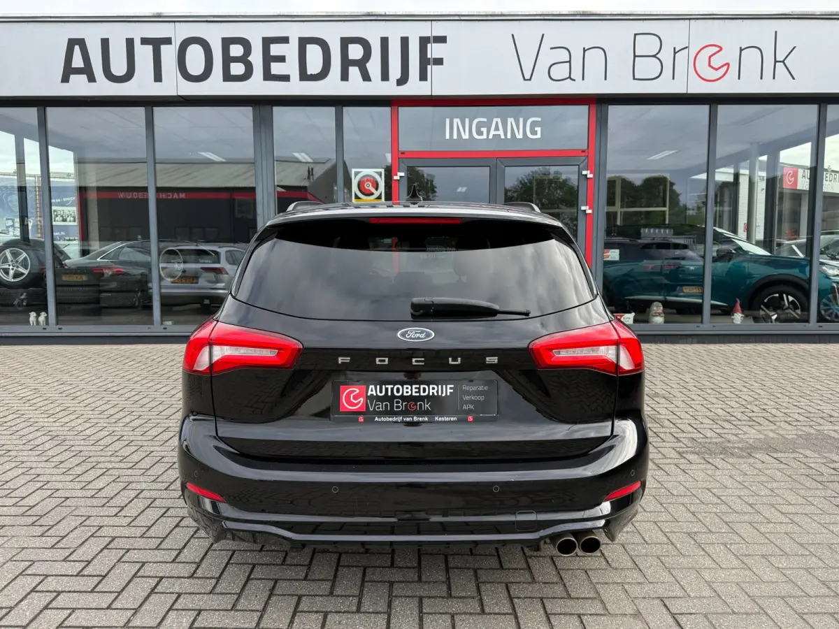 1.0 EcoBoost ST Line Business | Leder | LED