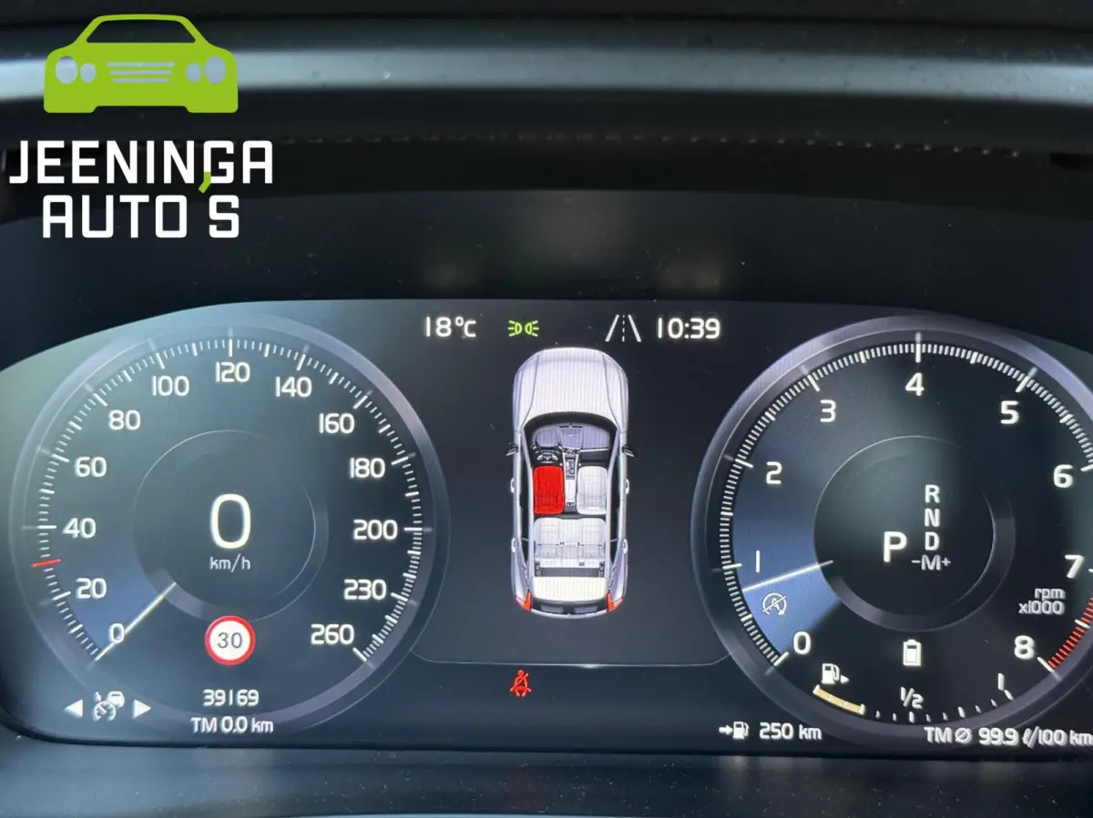 2.0 B4 R-Design|MildHybride|ACC|Camera|Stoelverwarming|Alcantara