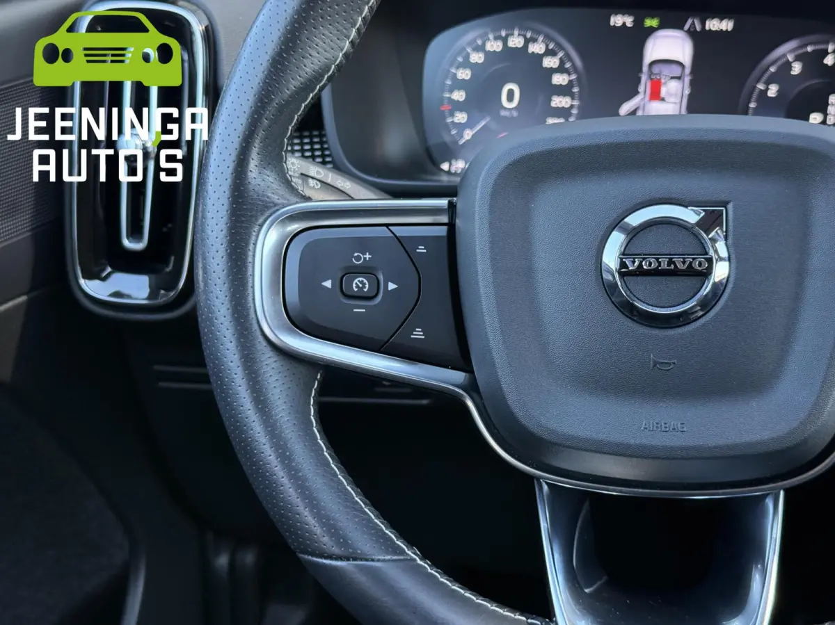2.0 B4 R-Design|MildHybride|ACC|Camera|Stoelverwarming|Alcantara