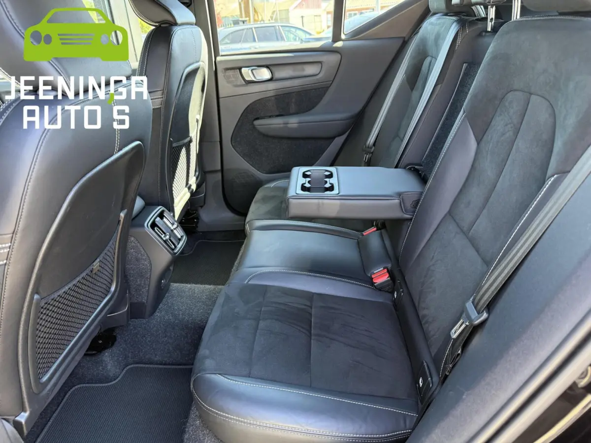 2.0 B4 R-Design|MildHybride|ACC|Camera|Stoelverwarming|Alcantara